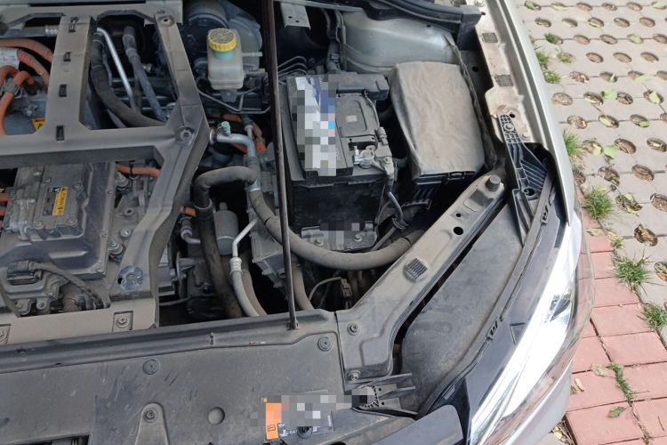 Used Roewe Ei5 2018 Internet Flagship Edition Engine Bay Left