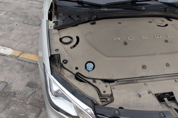 Used Roewe Ei5 2018 Internet Flagship Edition Engine Bay Right