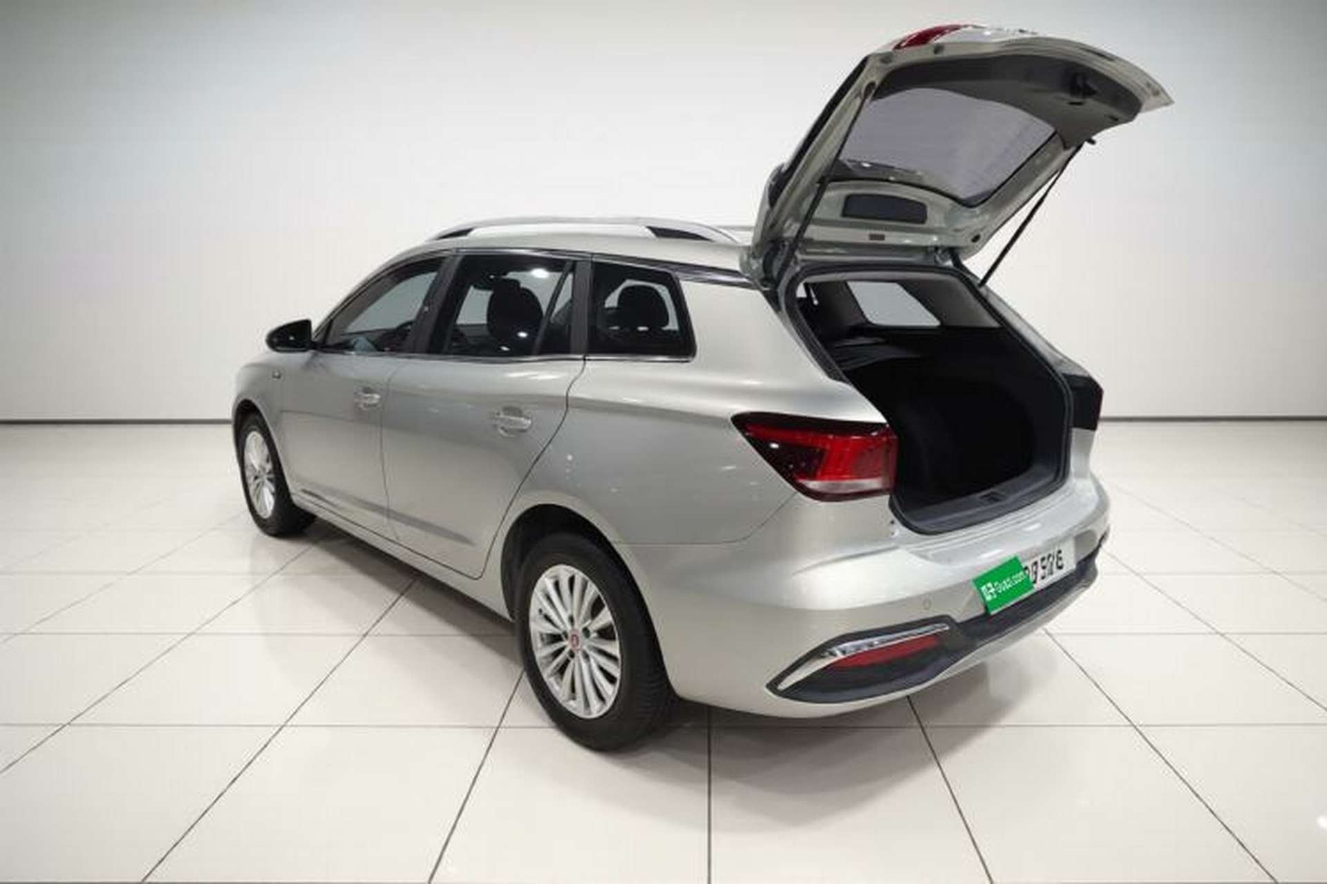 Used Roewe Ei5 2018 Internet Luxury Edition Exterior 2