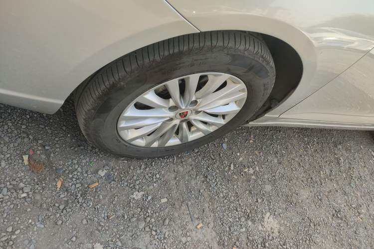 Used Roewe Ei5 2018 Internet Luxury Edition Exterior 2