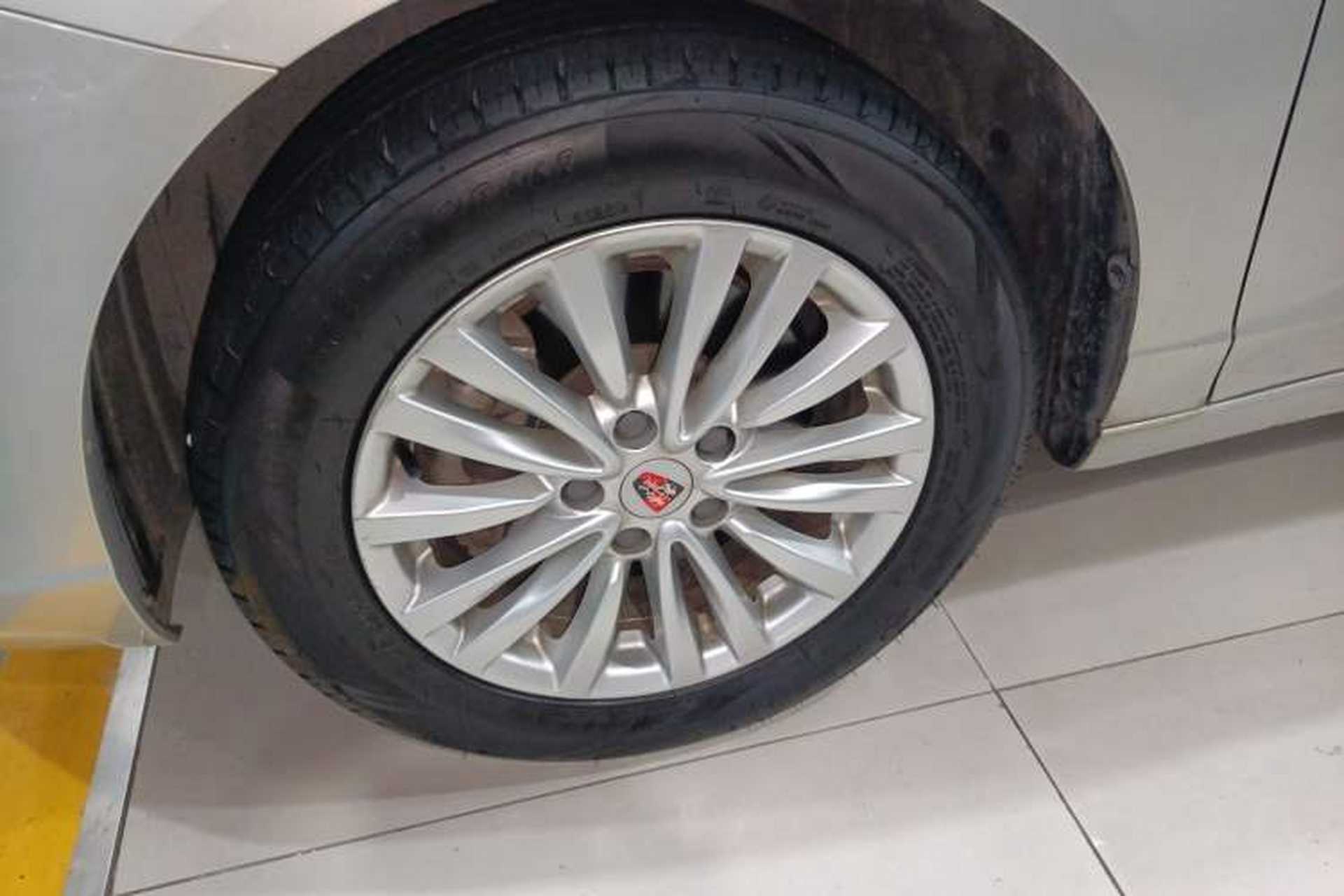Used Roewe Ei5 2018 Internet Luxury Edition Exterior 4