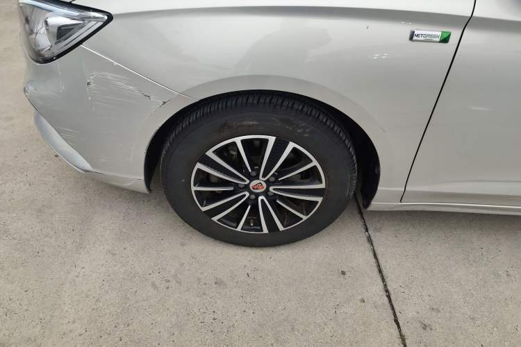Used Roewe Ei5 2018 Internet Flagship Edition Exterior 4