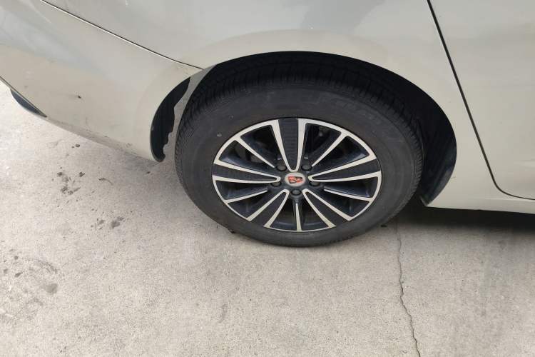 Used Roewe Ei5 2018 Internet Flagship Edition Exterior 5