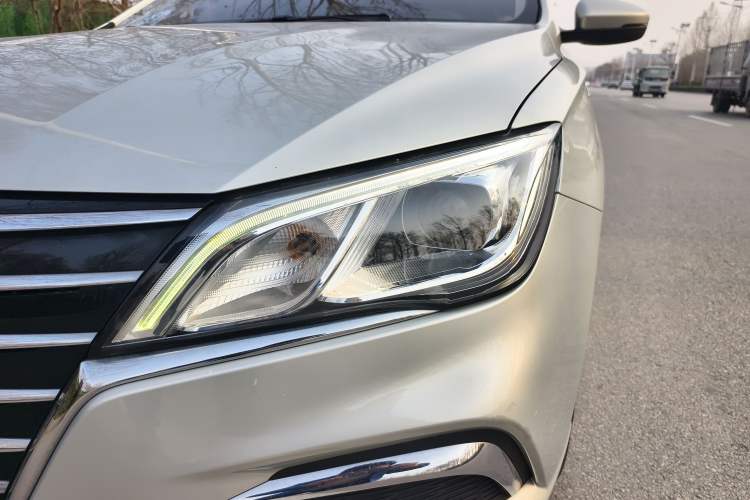 Used Roewe Ei5 2018 Internet Luxury Edition Exterior 9