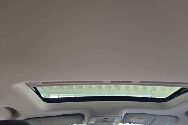 Used Roewe Ei5 2018 Internet Luxury Edition Headliner