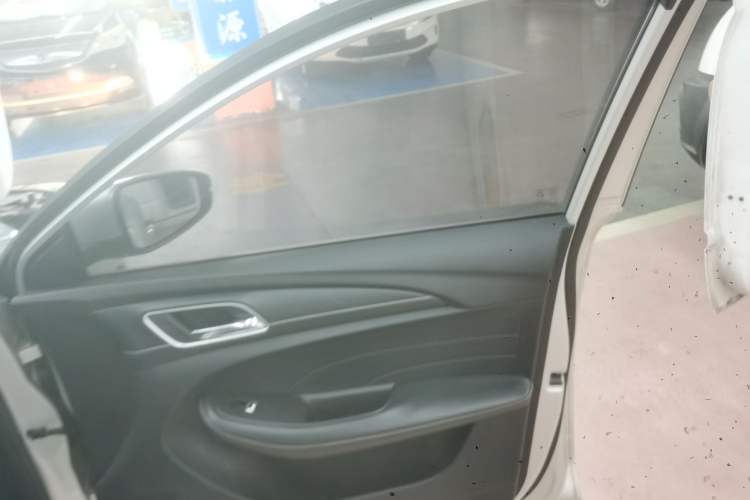 Used Roewe Ei5 2018 Internet Luxury Edition Interior 5