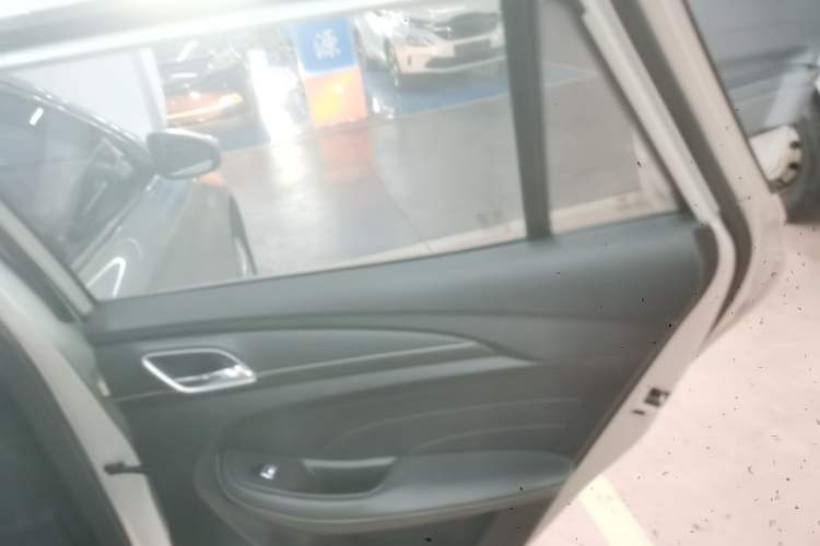 Used Roewe Ei5 2018 Internet Luxury Edition Interior 6