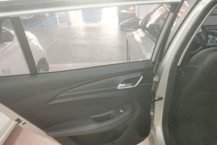 Used Roewe Ei5 2018 Internet Luxury Edition Interior 8