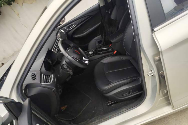 Used Roewe Ei5 2018 Internet Flagship Edition Left Front Seat