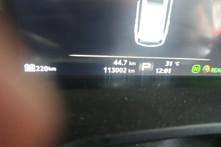 Used Roewe Ei5 2018 Internet Flagship Edition Odometer Close Up