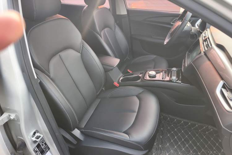 Used Roewe Ei5 2018 Internet Luxury Edition Right Front Seat