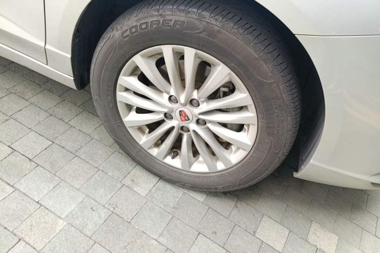 Used Roewe Ei5 2018 Internet Luxury Edition Right Front Wheel Hub