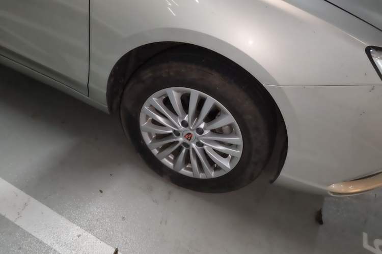 Used Roewe Ei5 2018 Internet Luxury Edition Right Front Wheel Hub