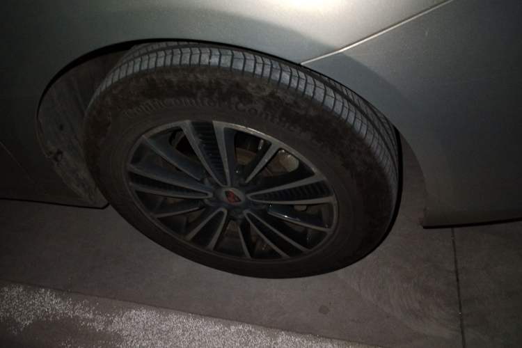 Used Roewe Ei5 2018 Internet Flagship Edition Right Front Wheel Hub