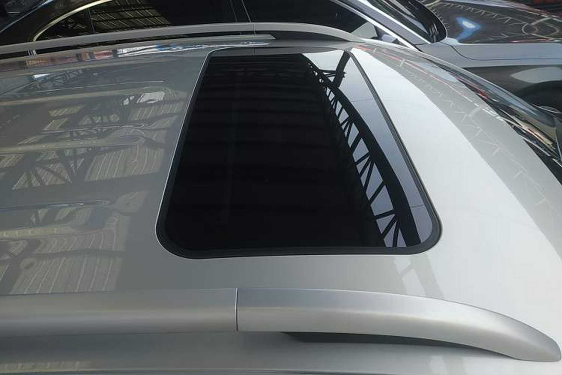 Used Roewe Ei5 2018 Internet Flagship Edition Roof