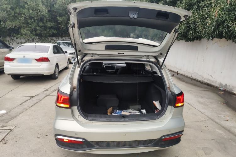 Used Roewe Ei5 2018 Internet Flagship Edition Trunk