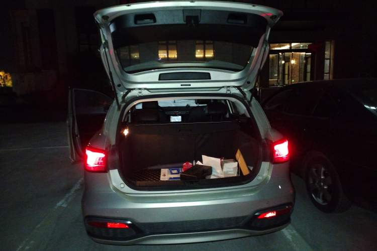 Used Roewe Ei5 2018 Internet Flagship Edition Trunk