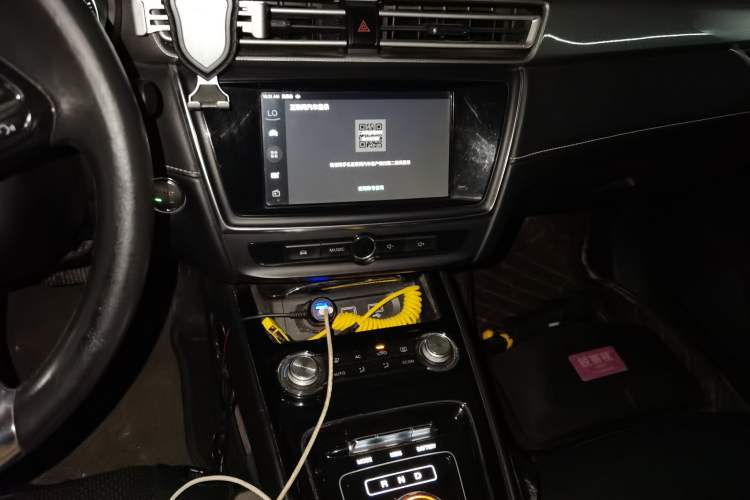 Used Roewe Ei5 2018 Internet Luxury Edition Audio And AC Panel