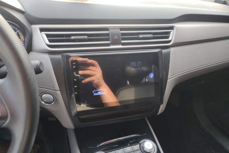 Used Roewe Ei5 2018 Internet Luxury Edition Audio And AC Panel
