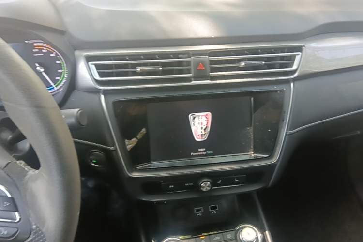 Used Roewe Ei5 2018 Internet Flagship Edition Audio And AC Panel