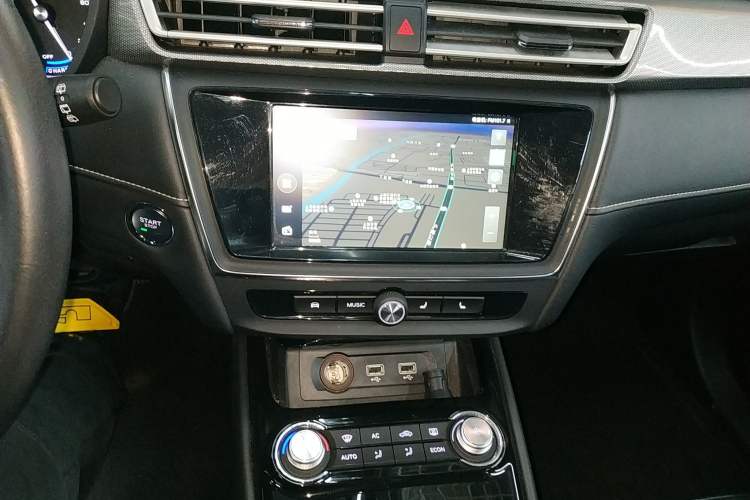 Used Roewe Ei5 2018 Internet Flagship Edition Audio And AC Panel