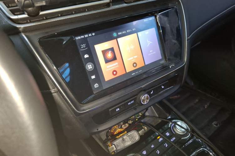 Used Roewe Ei5 2018 Internet Luxury Edition Audio And AC Panel