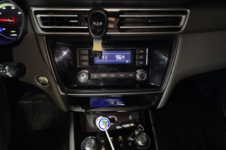 Used Roewe Ei5 2018 Government Procurement Version Audio And AC Panel