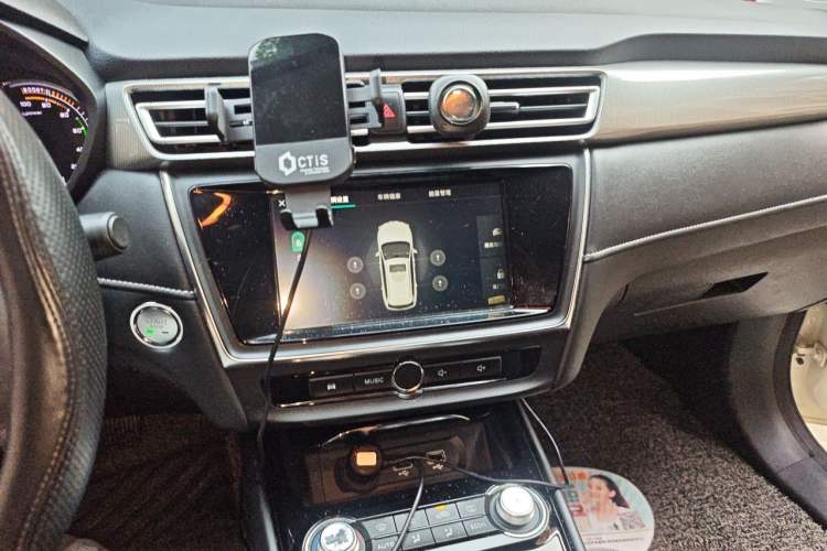 Used Roewe Ei5 2018 Internet Luxury Edition Audio And AC Panel