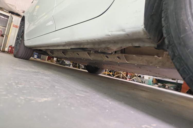 Used Roewe Ei5 2018 Internet Flagship Edition Chassis Rear Left