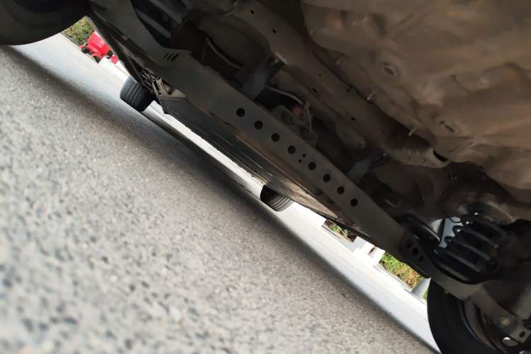 Used Roewe Ei5  Chassis Rear