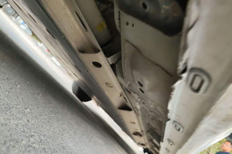 Used Roewe Ei5  Chassis Rear Right