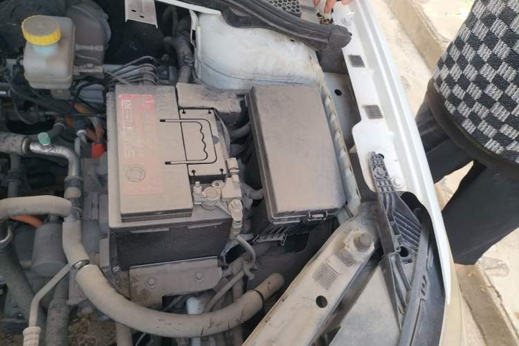 Used Roewe Ei5 2018 Internet Luxury Edition Engine Bay Left