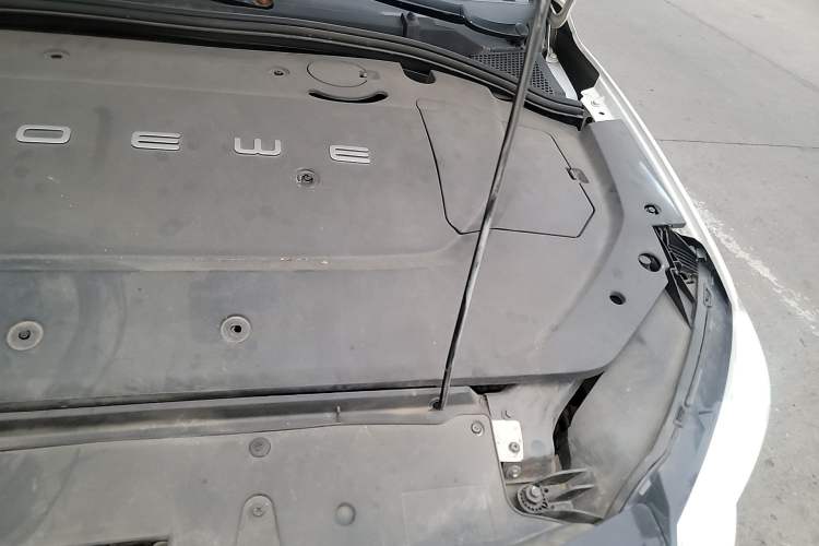 Used Roewe Ei5 2018 Government Procurement Version Engine Bay Left