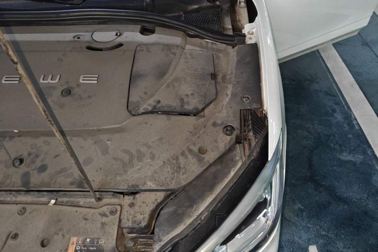 Used Roewe Ei5 2018 Internet Luxury Edition Engine Bay Left