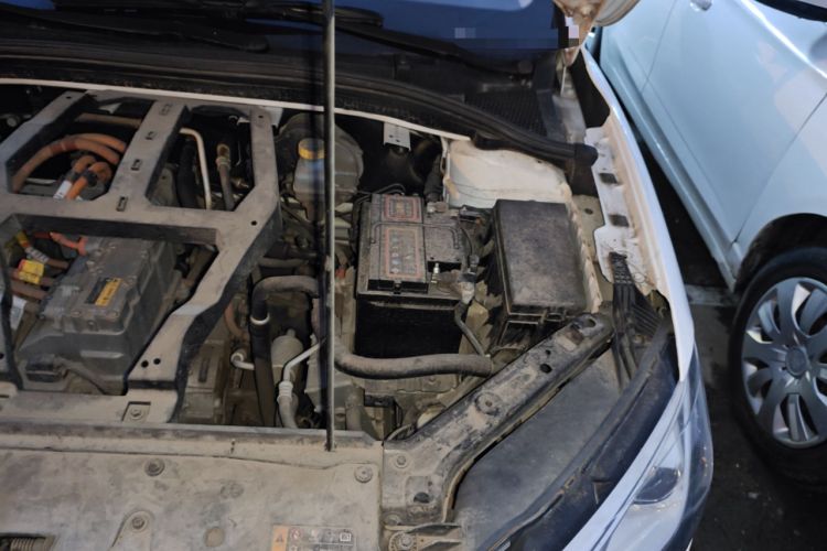 Used Roewe Ei5 2018 Internet Luxury Edition Engine Bay Left