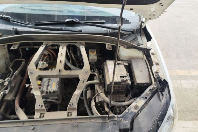Used Roewe Ei5  Engine Bay Left