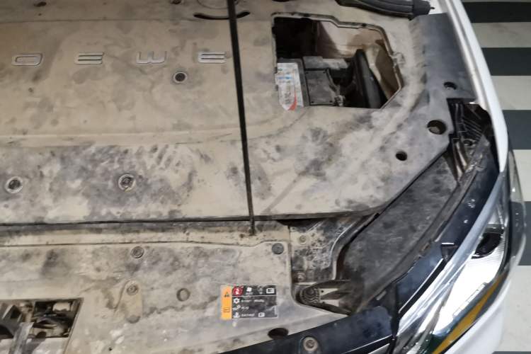 Used Roewe Ei5 2018 Government Procurement Version Engine Bay Left