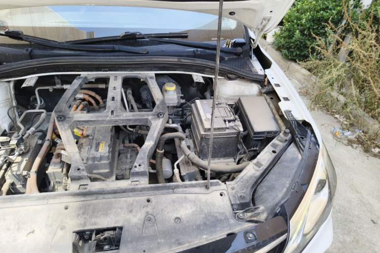 Used Roewe Ei5 2018 Internet Luxury Edition Engine Bay Left