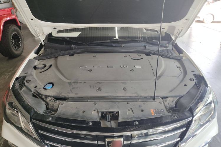 Used Roewe Ei5 2018 Internet Flagship Edition Engine Bay