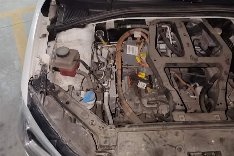 Used Roewe Ei5 2018 Internet Luxury Edition Engine Bay Right