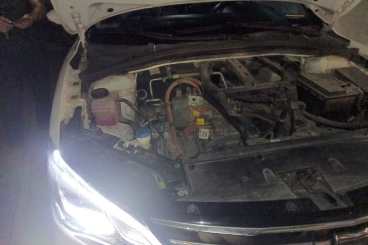 Used Roewe Ei5 2018 Internet Luxury Edition Engine Bay Right