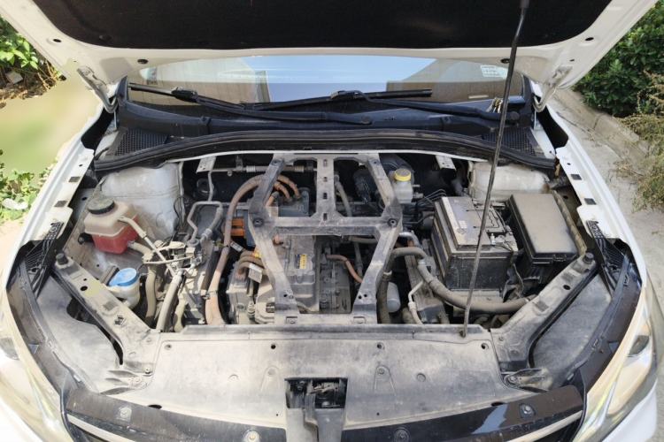 Used Roewe Ei5 2018 Internet Luxury Edition Engine Bay