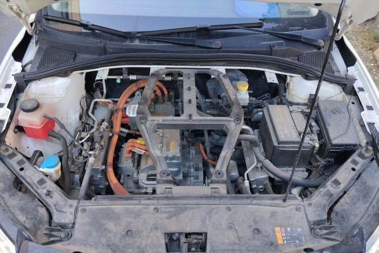 Used Roewe Ei5 2018 Internet Flagship Edition Engine Bay