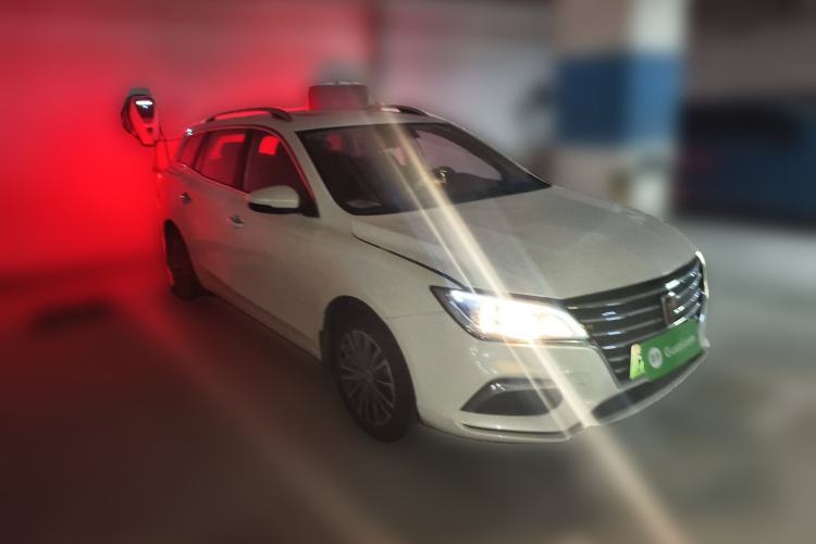Used Roewe Ei5 2018 Internet Luxury Edition Front Right 45 Deg