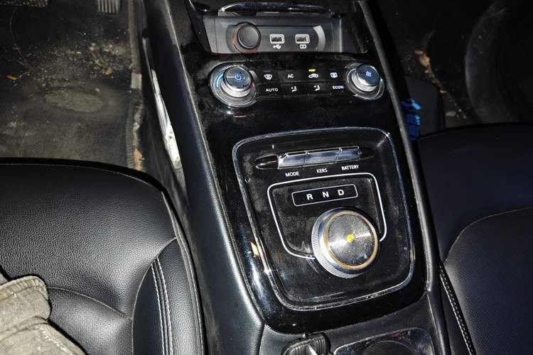 Used Roewe Ei5 2018 Internet Luxury Edition Gear Lever