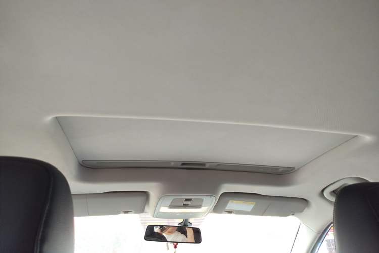 Used Roewe Ei5 2018 Internet Luxury Edition Headliner