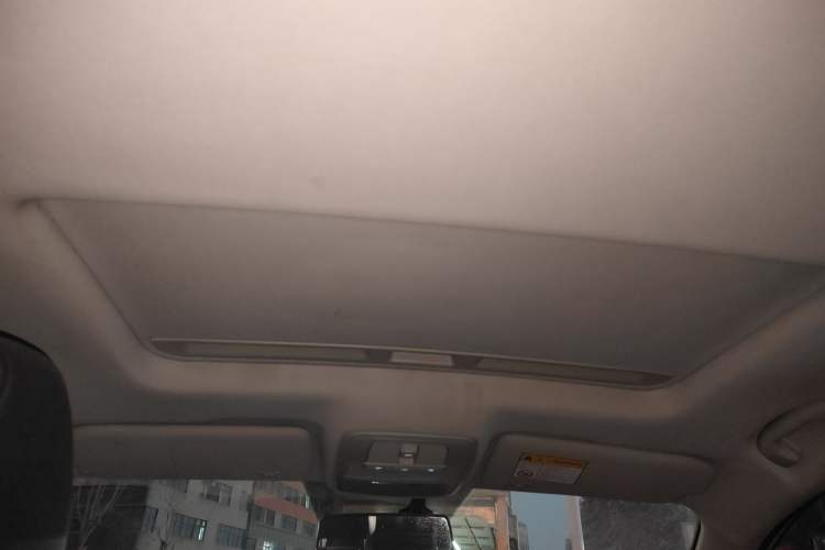 Used Roewe Ei5 2018 Internet Luxury Edition Headliner