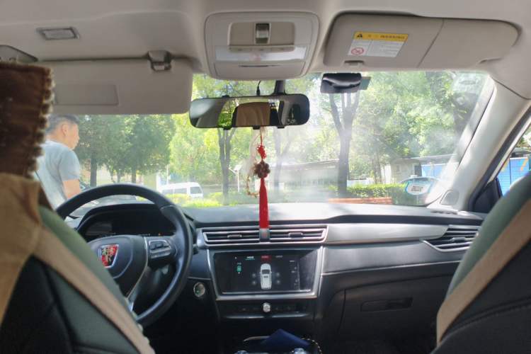 Used Roewe Ei5 2018 Internet Flagship Edition Headliner