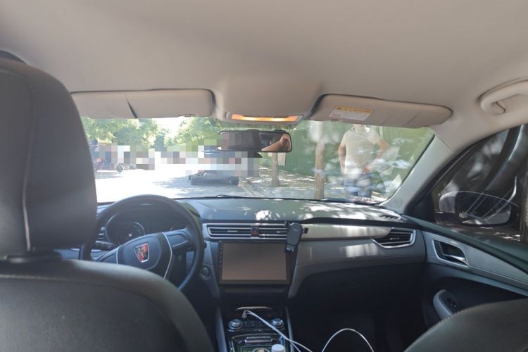 Used Roewe Ei5 2018 Internet Luxury Edition Headliner