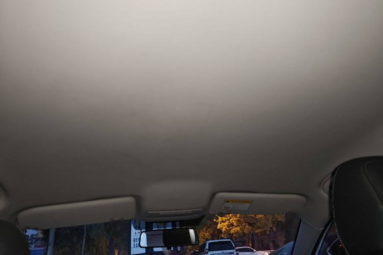 Used Roewe Ei5 2018 Internet Luxury Edition Headliner